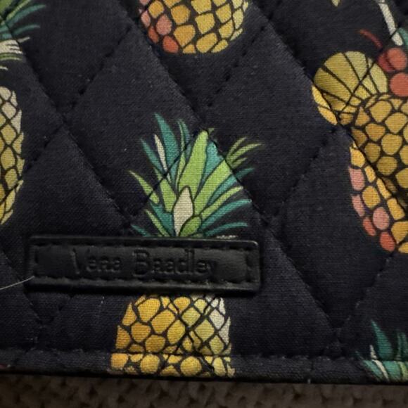 Vera Bradley RFID Wallet Wristlet Crossbody Toucan Party Magnetic Closure NWOT - Picture 2 of 7